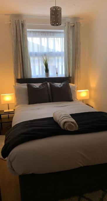 Acacia Villa 던스터블 외부 사진