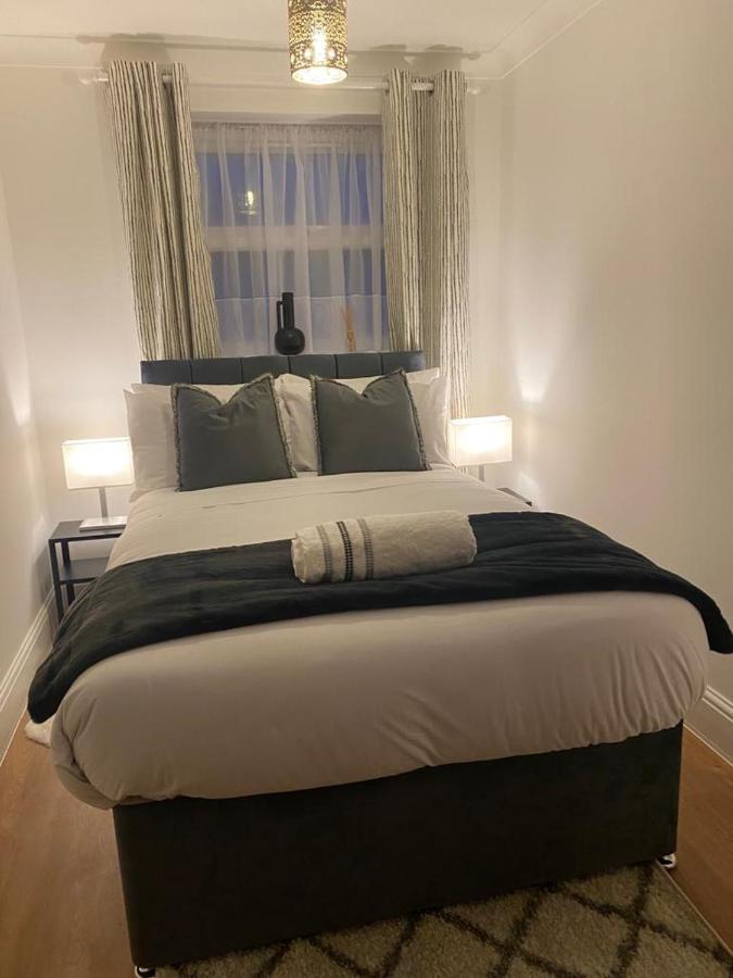 Acacia Villa 던스터블 외부 사진